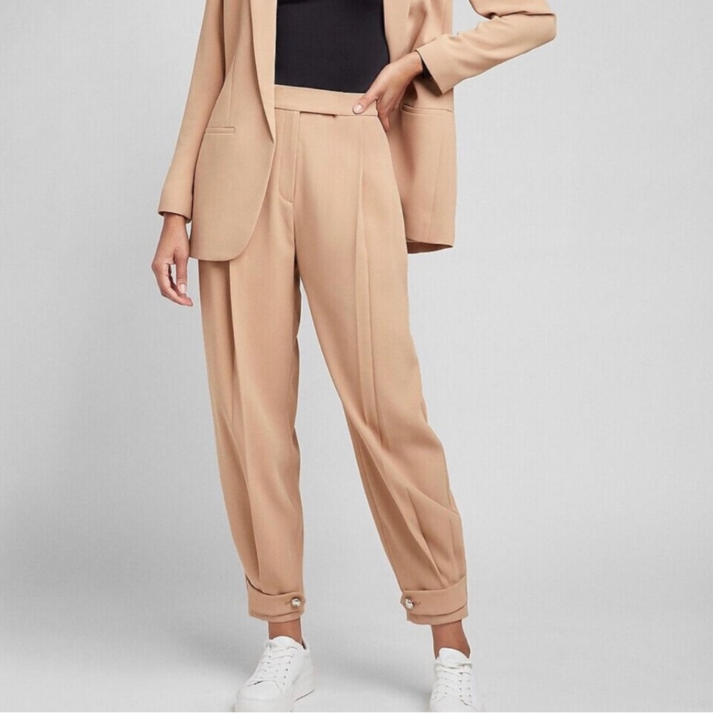 Express - Camel Khaki High Rise Pull On Ankle Pleated Flowy Dress Pants - XS